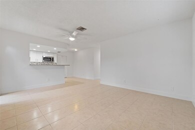 1440 Argyle Dr unit A, Fort Lauderdale, FL 33312 - photo 4