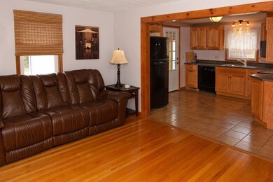 11 Maynard St, Feeding Hills, MA 01030 - photo 6