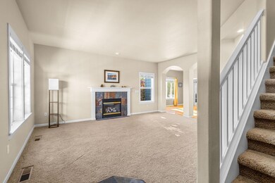 3035 NE Roxy Place, Bend, OR 97701 - photo 5
