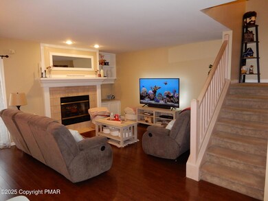 2234 Meadowsage Ct, East Stroudsburg, PA 18301 - photo 4