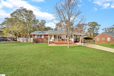 26 Parker St, Williamston, SC 29697 - photo 4