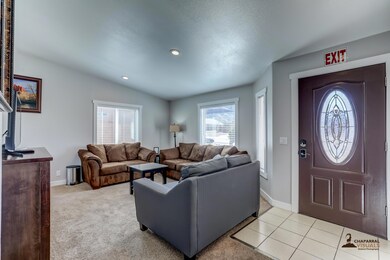 5 Living Room