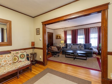 137 Taylor St, Malden, MA 02148 - photo 5