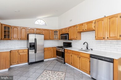 4640 Tilton St, Philadelphia, PA 19137 - photo 3