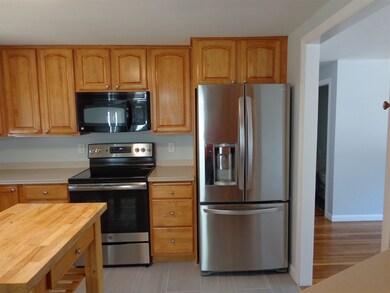 37 Naves Rd, Hampton, NH 03842 - photo 5