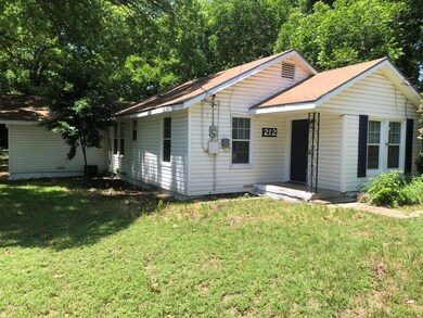 212 Allen St, Weatherford, TX 76086 - photo 2