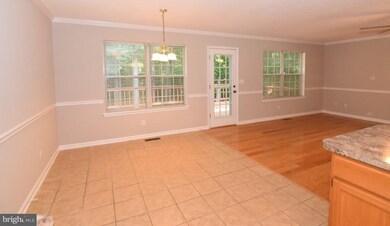 6409 Forest Grove Dr, Fredericksburg, VA 22407 - photo 5