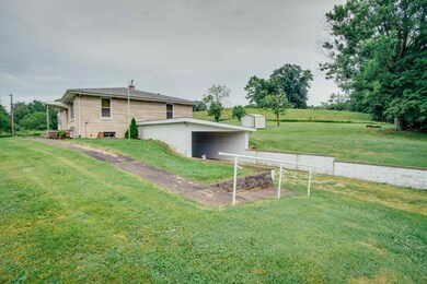 5118 E Fergie Rd, Bloomfield, IN 47424 - photo 6