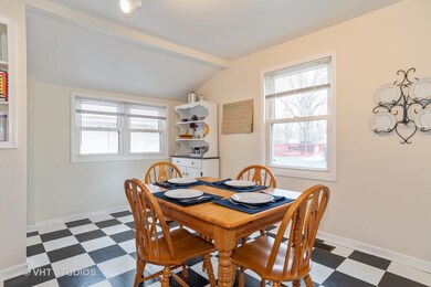 2410 Campbell St, Rolling Meadows, IL 60008 - photo 2