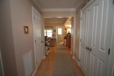 02 - Foyer