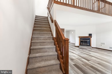 137 E Green Valley Cir, Newark, DE 19711 - photo 5