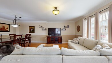 97 Crabtree Ave, Staten Island, NY 10309 - photo 3