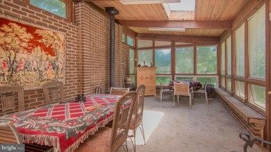 8311 Carnegie Dr, Vienna, VA 22180 - photo 7