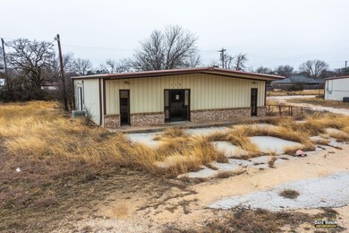 605 Hunt St, Clyde, TX 79510 - photo 5