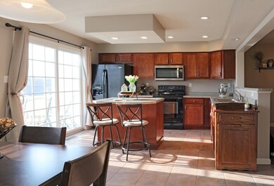 Great kitchen with plenty of counter space and kit