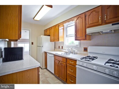 3405 Nathan Ave, Brookhaven, PA 19015 - photo 5