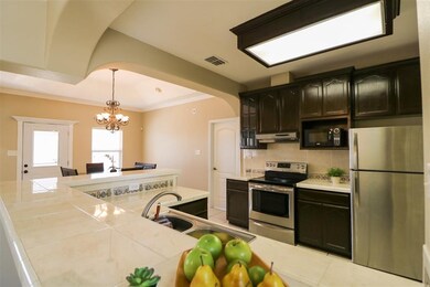 503 Scissor Trail Cir, Laredo, TX 78045 - photo 6