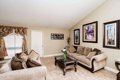 8907_W_Weldon_Ave_AZ-7