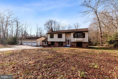 37489 E Lakeland Dr, Mechanicsville, MD 20659 - photo 4