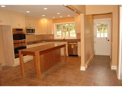 Kitchen. Stunning new kitchen with granite counter