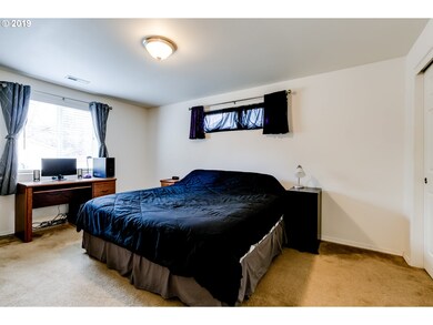 Bedroom, Primary