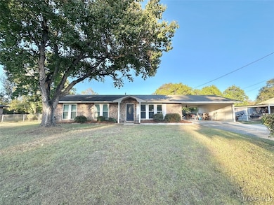 142 Maple St, Wetumpka, AL 36092 - photo 2