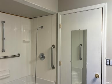 1010 Steven Ln, Murphysboro, IL 62966 - photo 4