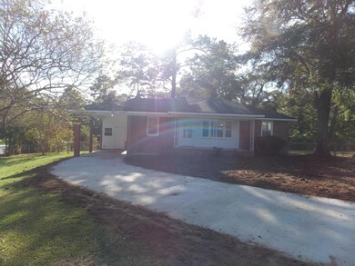 1212 Baker Dr, Macon, GA 31206 - photo 6