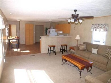 ImgTour_Kiss%20LR%203