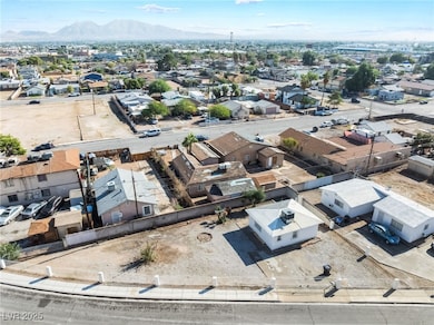 1922 Goldfield St, North Las Vegas, NV 89030 - photo 3