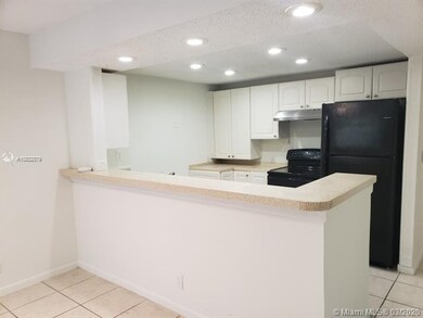 7596 NW 75th Ave, Tamarac, FL 33321 - photo 4