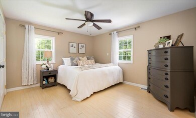 10692 Scaggsville Rd, Laurel, MD 20723 - photo 7