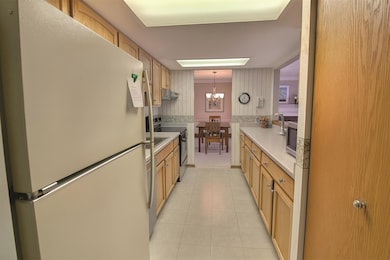 6302 Mineral Point Rd unit 116, Madison, WI 53705 - photo 4