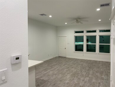 8137 Sunnyhill St, Houston, TX 77088 - photo 3