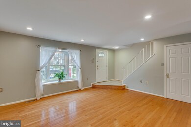 6113 Calico Pool Ln, Burke, VA 22015 - photo 5