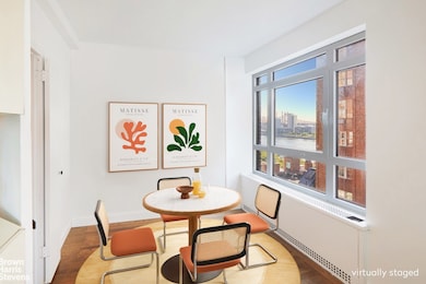 2 Beekman Place unit 10 B, New York, NY 10022 - photo 3