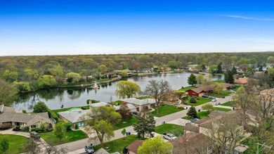 1784 Whitcomb Ave, Des Plaines, IL 60018 - photo 3