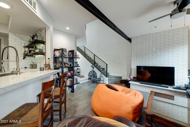 005_Casual Dining