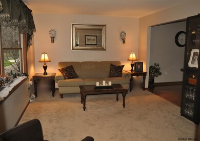 39 Nicklaus Dr, Gansevoort, NY 12831 - photo 2