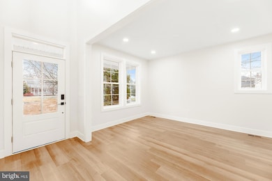 866 Hulmeville Rd, Langhorne, PA 19047 - photo 7