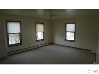 215 1st St unit 3, Slatington, PA 18080 - photo 2