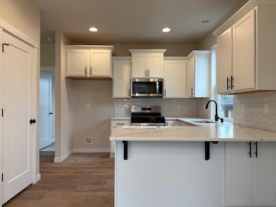 3214 S Custer Ln, Spokane, WA 99223 - photo 2