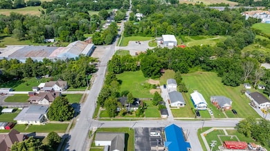 217 E Park St, Guthrie, KY 42234 - photo 5