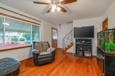 658 Roth Ave, Columbus, OH 43228 - photo 5