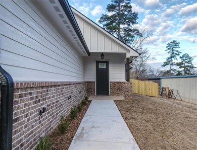 10202 Crestview Dr, Tyler, TX 75707 - photo 3
