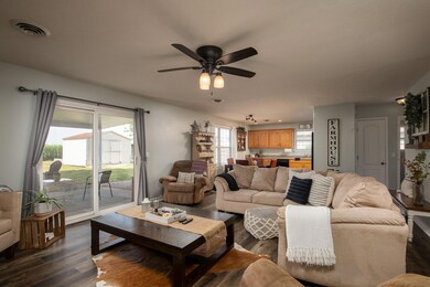 776 W Pearl St, Bolivar, MO 65613 - photo 5