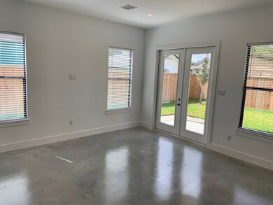1733 Airline Dr unit A, Houston, TX 77009 - photo 5