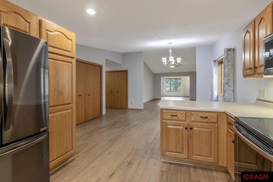 372 S Rolling Hills Dr, Le Center, MN 56057 - photo 5