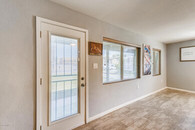 2536 N 30th St, Phoenix, AZ 85008 - photo 4