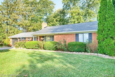 9223 Lapeer Rd, Davison, MI 48423 - photo 4